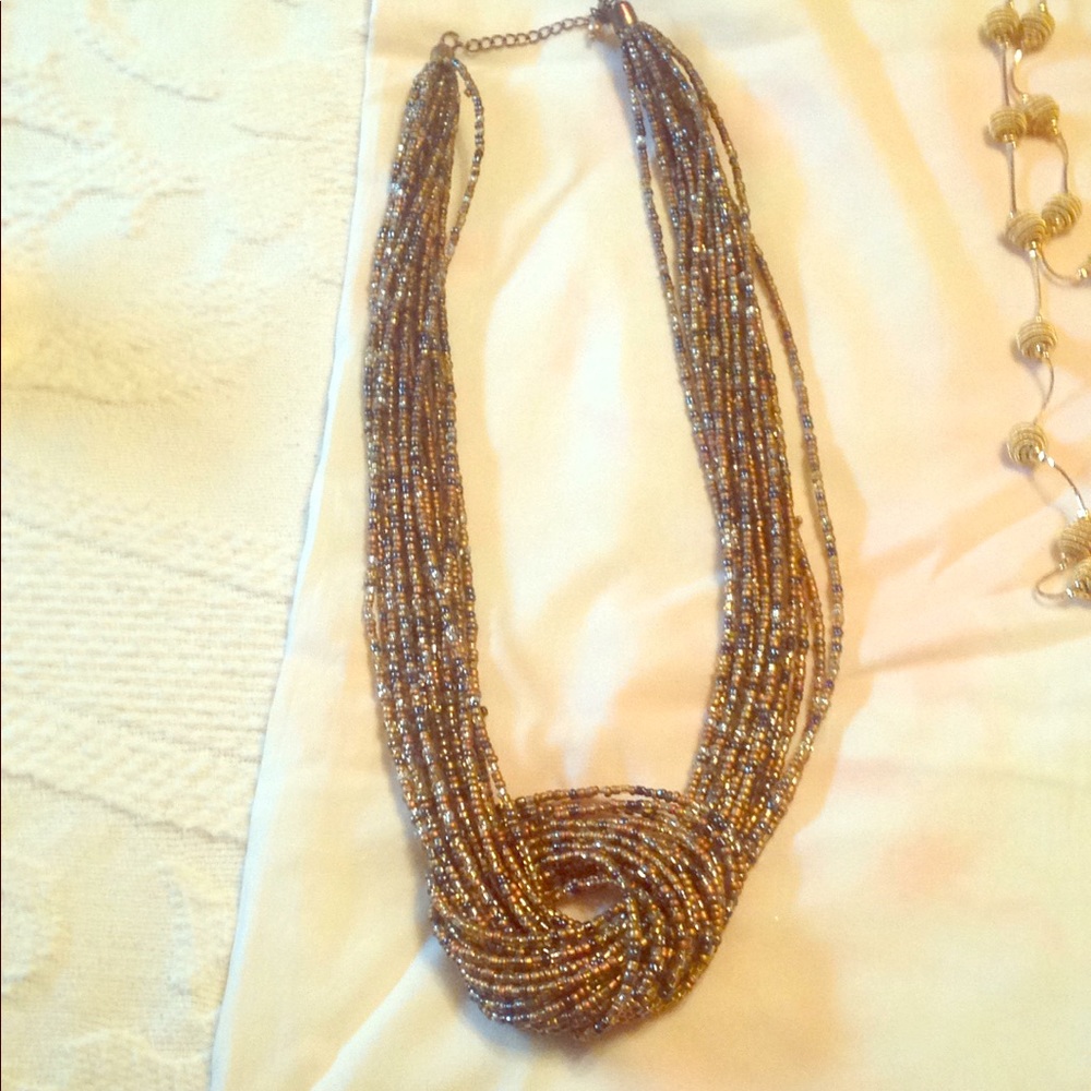 Glass bead twisted necklace